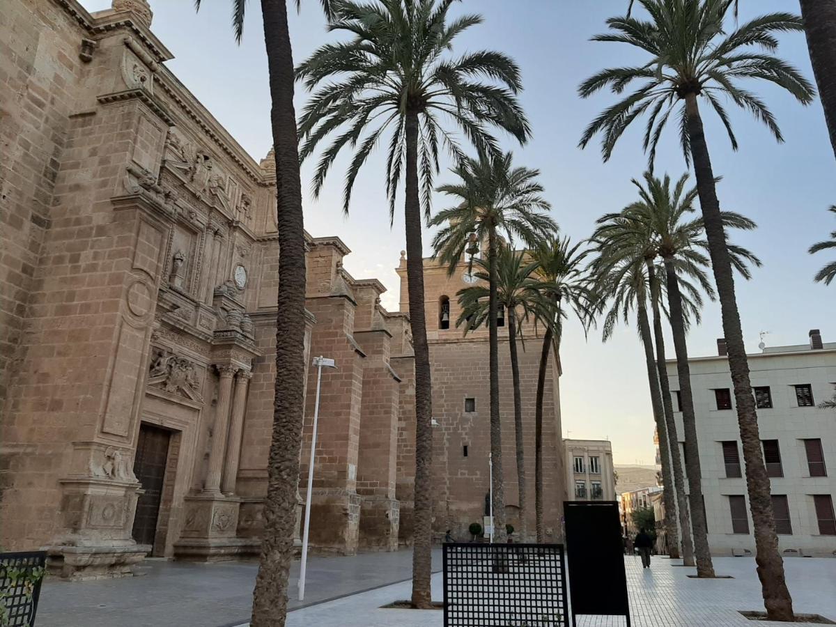 Vivienda Bendicho- Catedral Apartment Almería Exterior photo